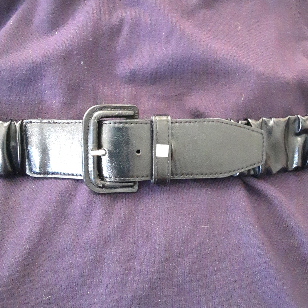 Black scrunchy belt